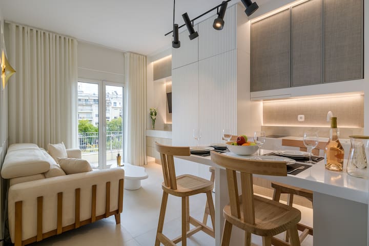 Apollon – Luxenia Suites