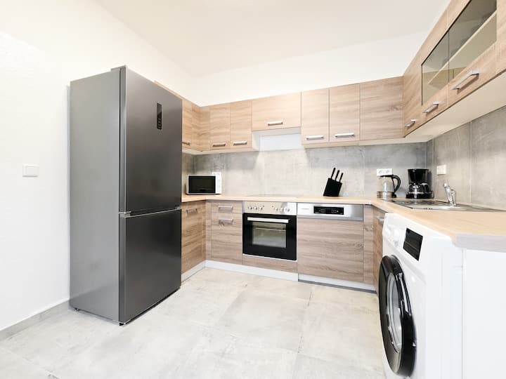 Raj Living - 3 Room Apartment - 30min Messe Dus - Mönchengladbach