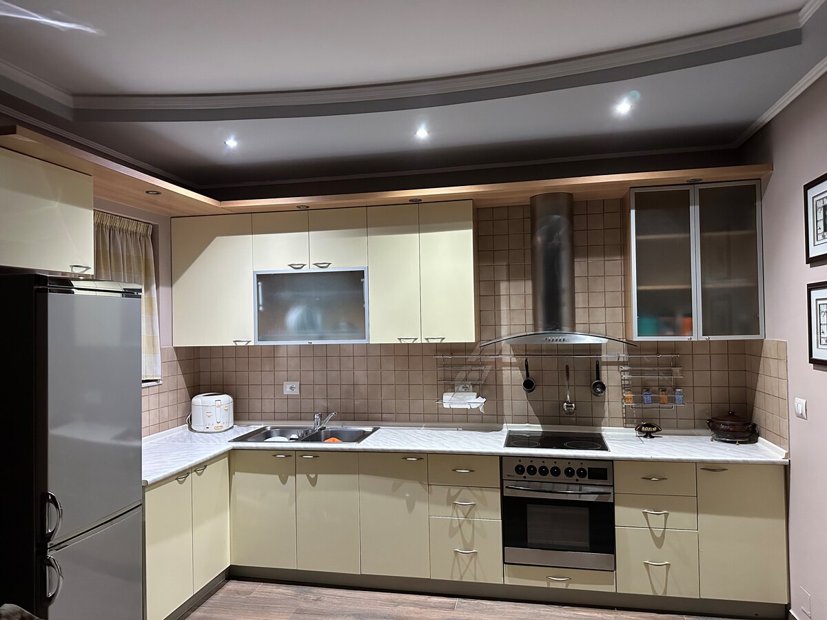 Listing 1314514618132570905