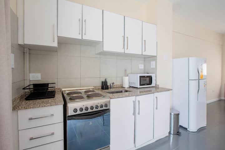 Светлая квартира-студия с террасой в Almagro