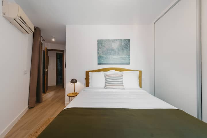 Dormitorio 2 con acceso al pasillo y climatización independiente.