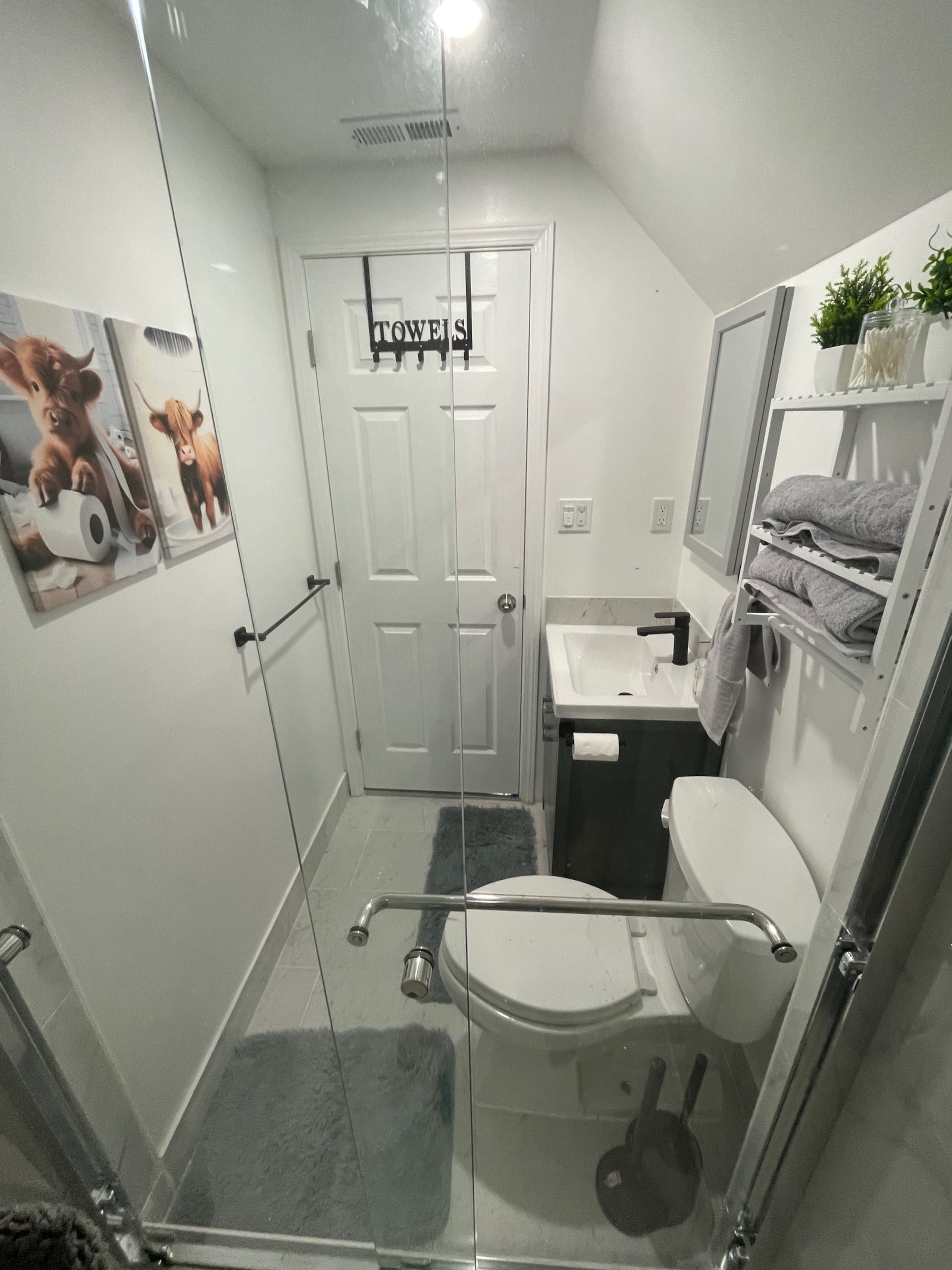 Private 2BR Suite Near Transit & Easy SF Access - Image 13