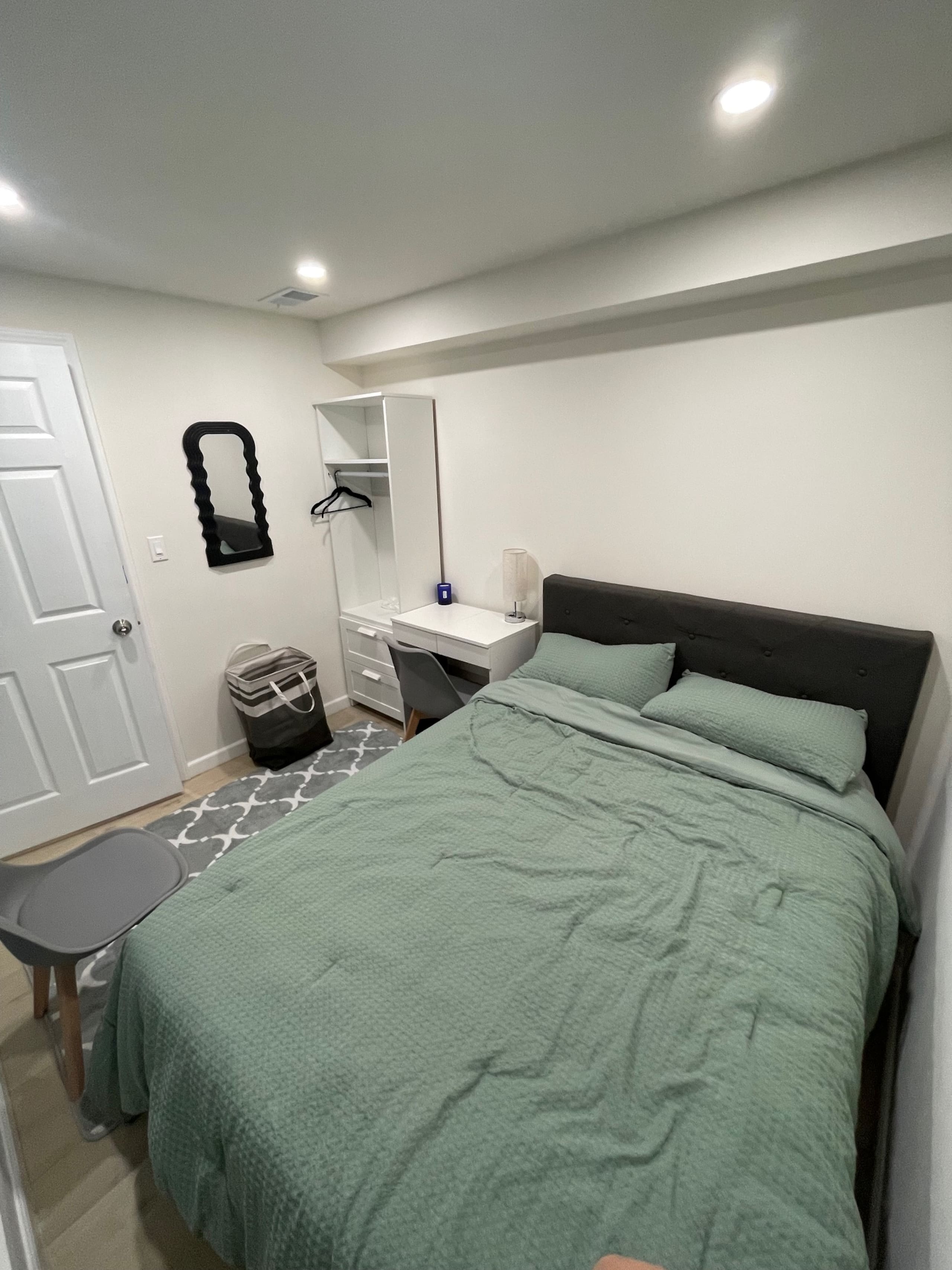 Private 2BR Suite Near Transit & Easy SF Access - Image 7