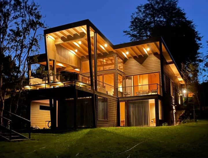 Casa Panguipulli, 1era Linea Frente A Playa Monje - Puyehue