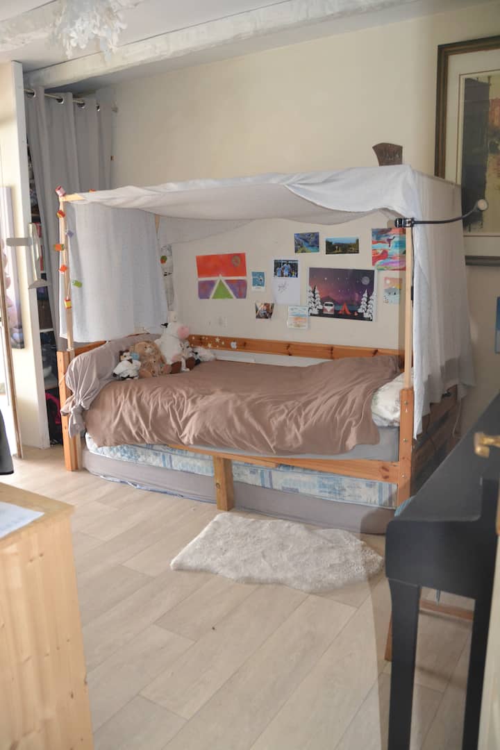 ベッドルーム3 （シングルベッド付き）