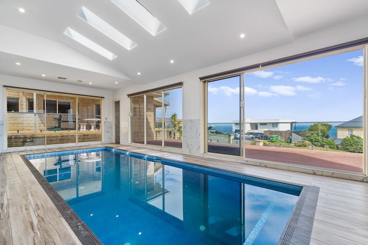 Dream Views – indoor pool house