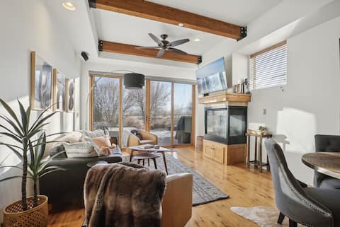 Popular Airbnb listing: Ideal Location on the Preserve - walk to it all! in Snyderville