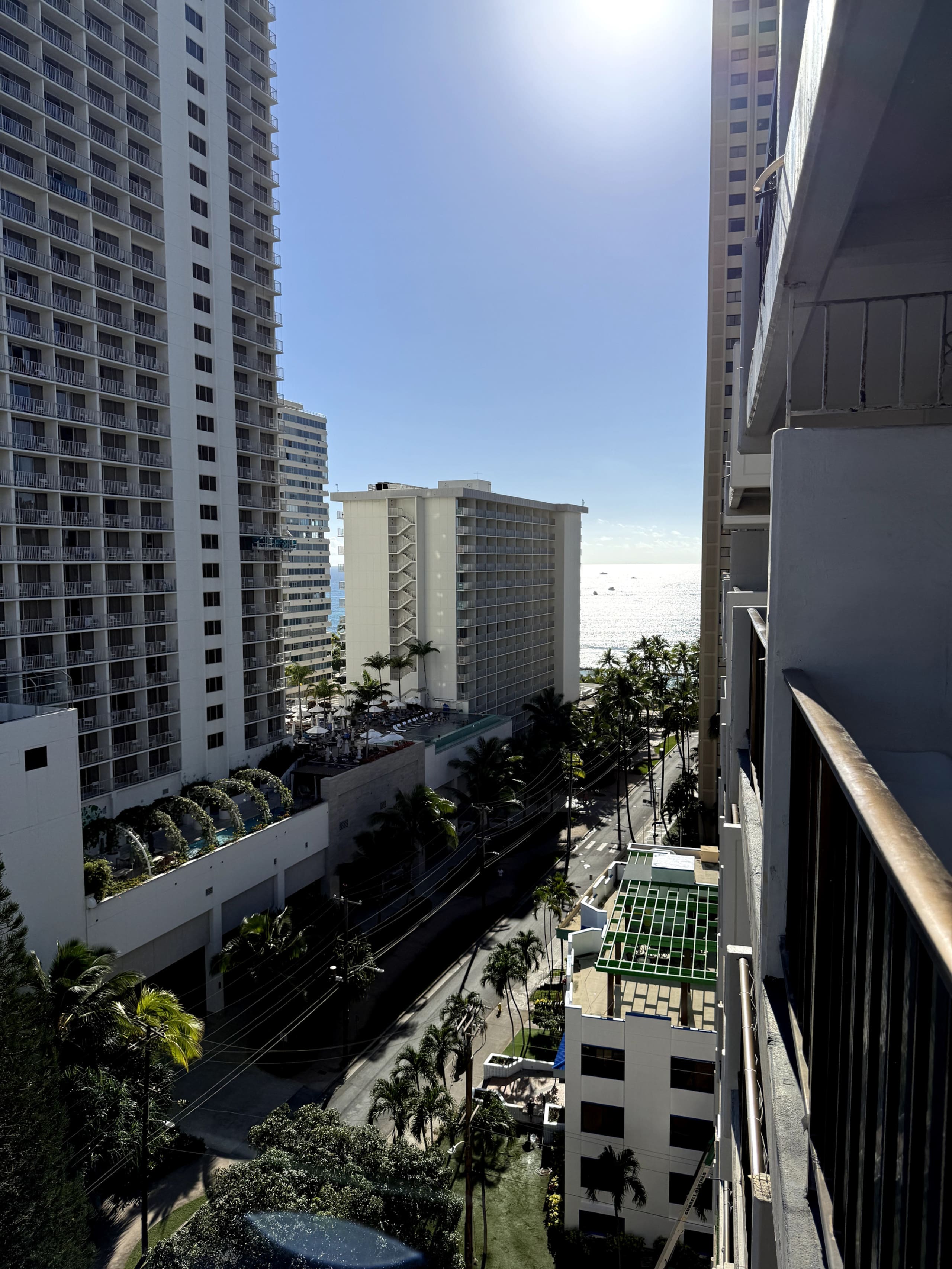 Luxury Lush 3 Bed 2 Bath, Ocean View, With Parking - Image 16