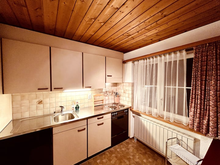 Ski Apartment With Balcony & Amazing Views Of Alps - Klosters-Serneus