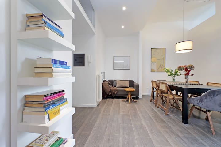 St Peter Giant Apartment