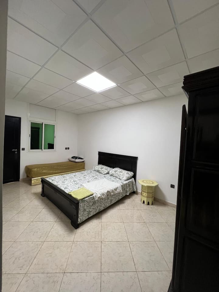 საძინებელი 1