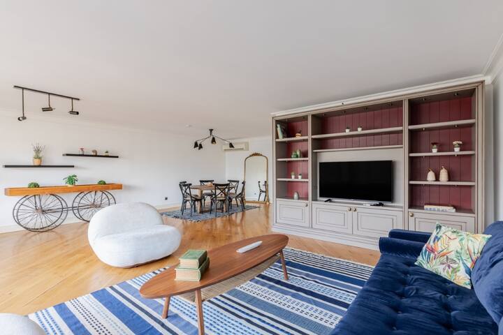 Luxury Modern 3Bed/2.5Bath Central Bright Pad #375 gallery image 4