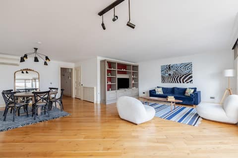 Luxury Modern 3Bed/2.5Bath Central Bright Pad #375