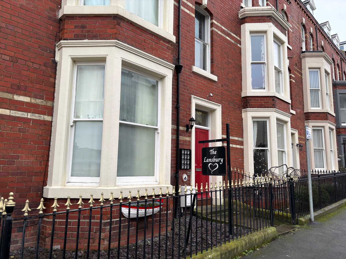 Double Room @ Guesthouse in Central Whitby