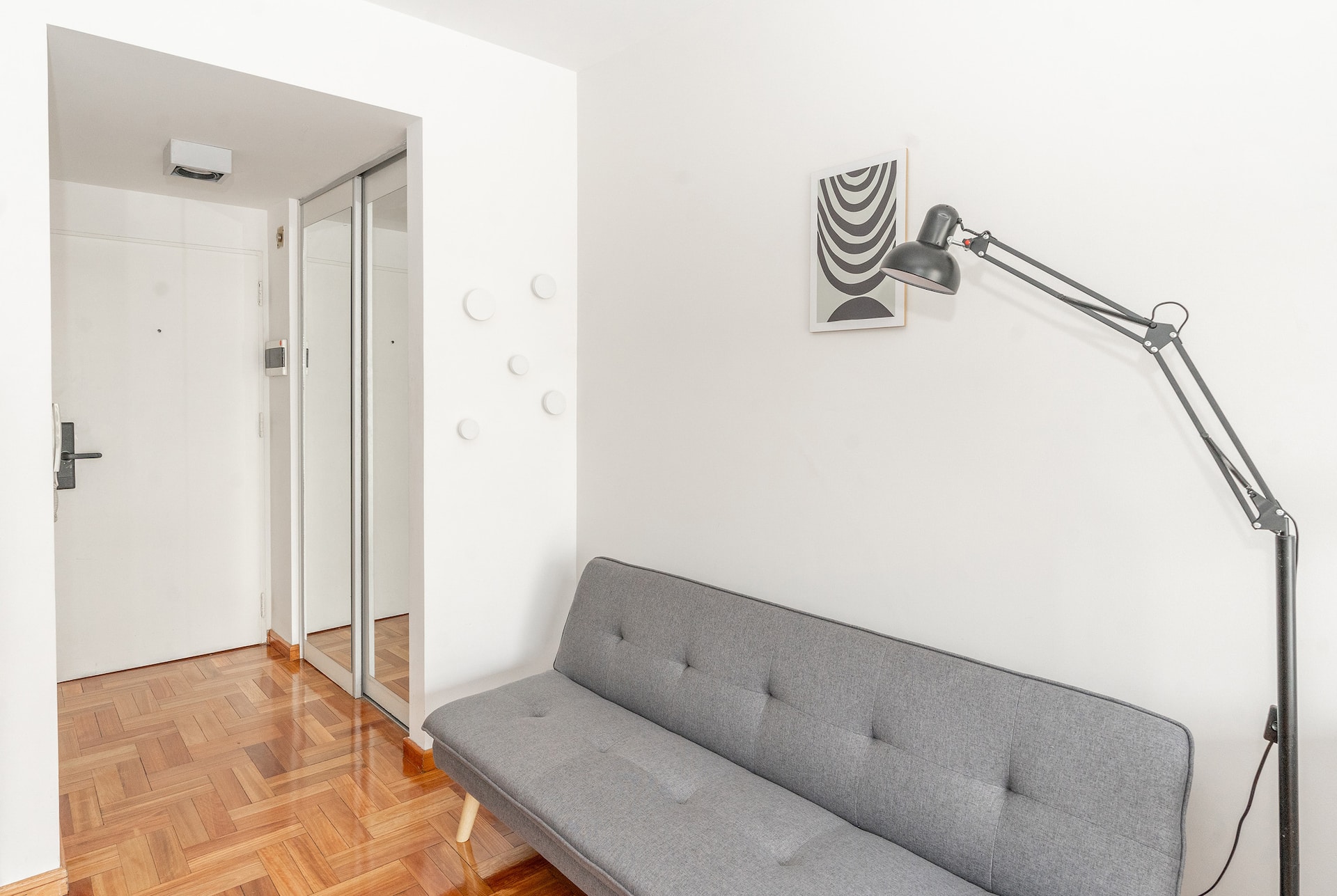 Kitnet de 1 quarto com varanda em Palermo Hollywood