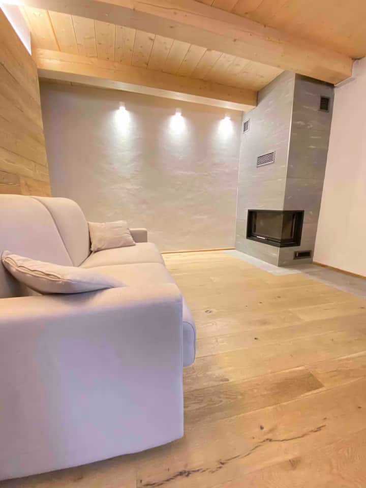 Boutique Alpine One Bedroom - Courmayeur