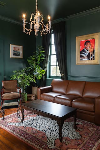 5 New Orleans Themed Units in FQ with Pool gallery image 2