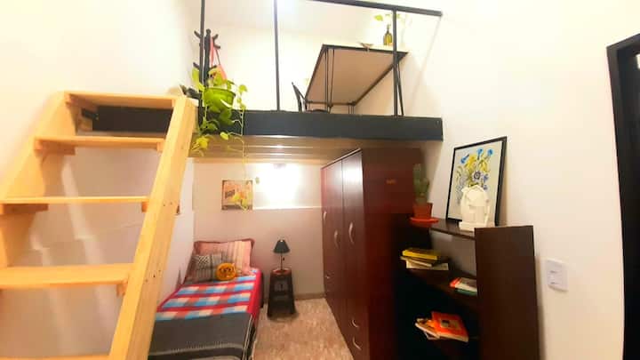 Mezzanine room in Liniers