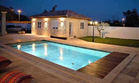 Outstanding loft of 350 m2 with swimming pool