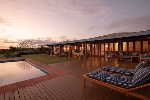 Sunset House at the Avaré Dam