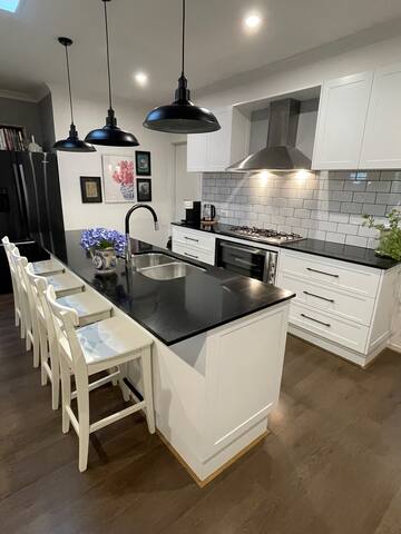 House in Armstrong Creek gallery image 3