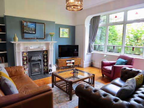 Popular Airbnb listing: Beautiful 3-bed period property in Upper Chorlton in Whalley Range