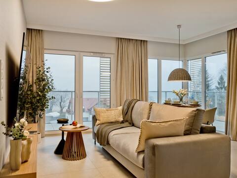 BlueApartPL Spacious premises by the cliff