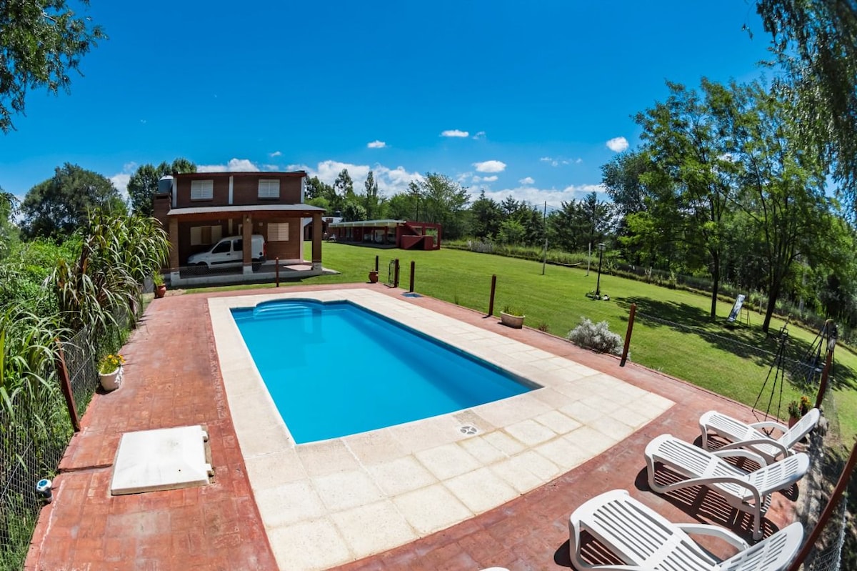 Erfolgreiche Airbnb-Immobilie: Reartes Cabins in Los Reartes