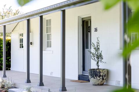 Wisteria Cottage Rylstone - 2 Bedroom Cottage