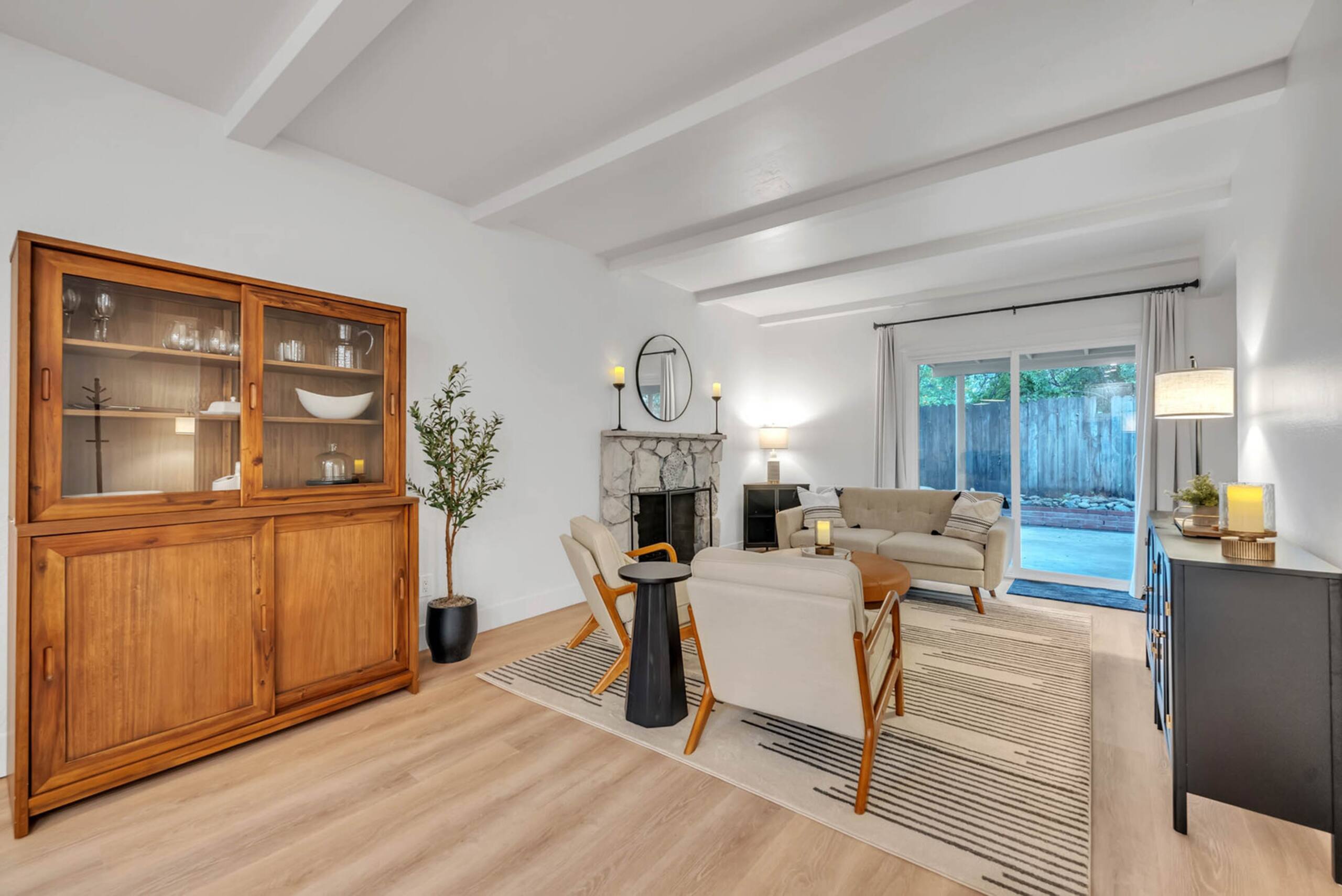 Charming Renovated Home Near CSU Sacramento - Photo 20