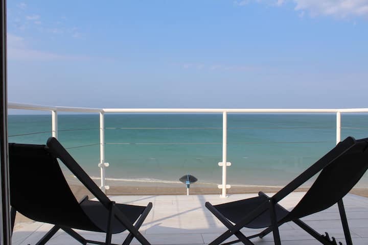 Chambre  CHAUSEY facing the sea in Agon-coutainville