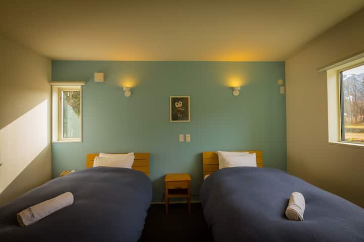 საძინებელი 1