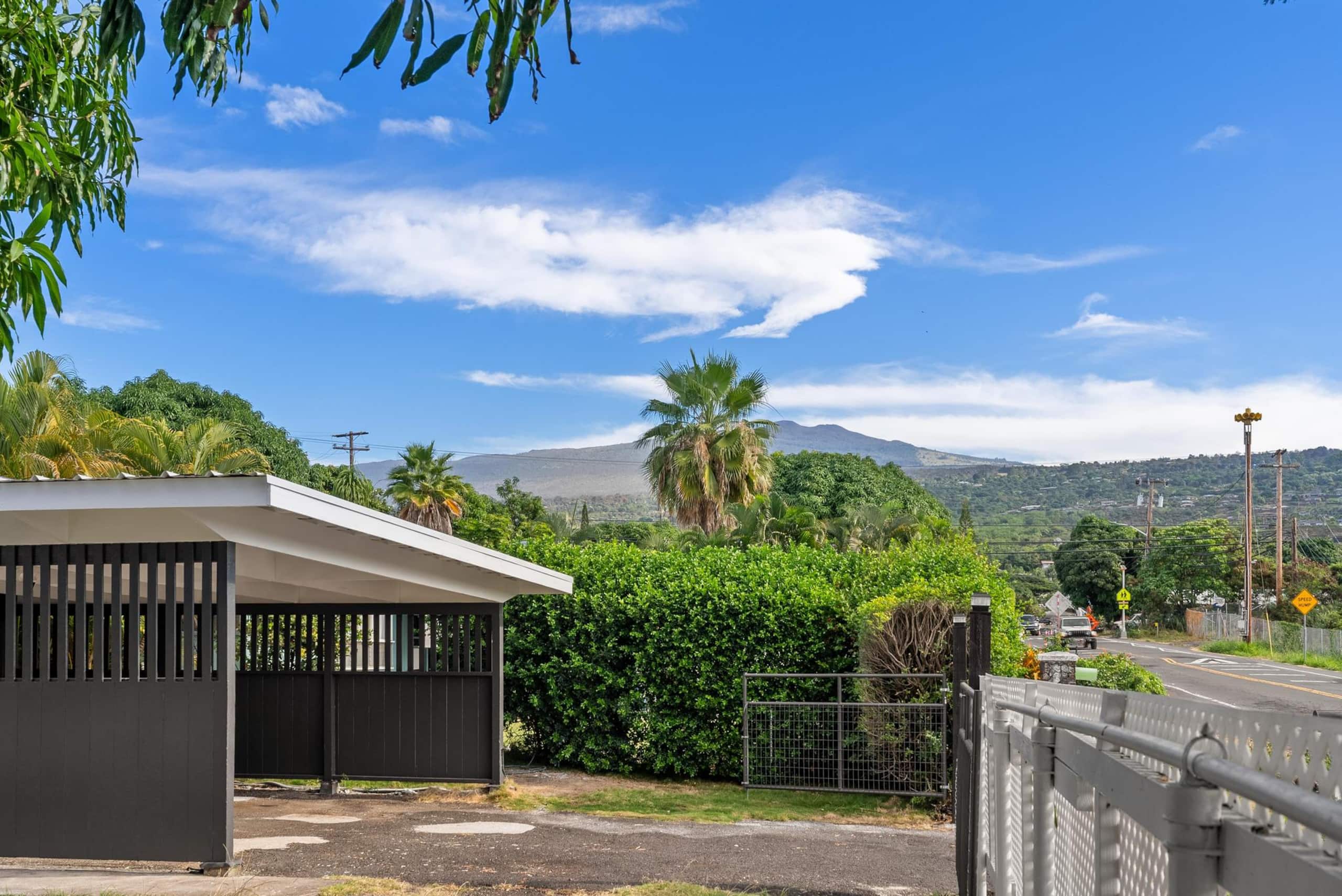 Home in Kailua-Kona · ★4.99 · 2 bedrooms · 2 beds · 1 private bath - Image 26