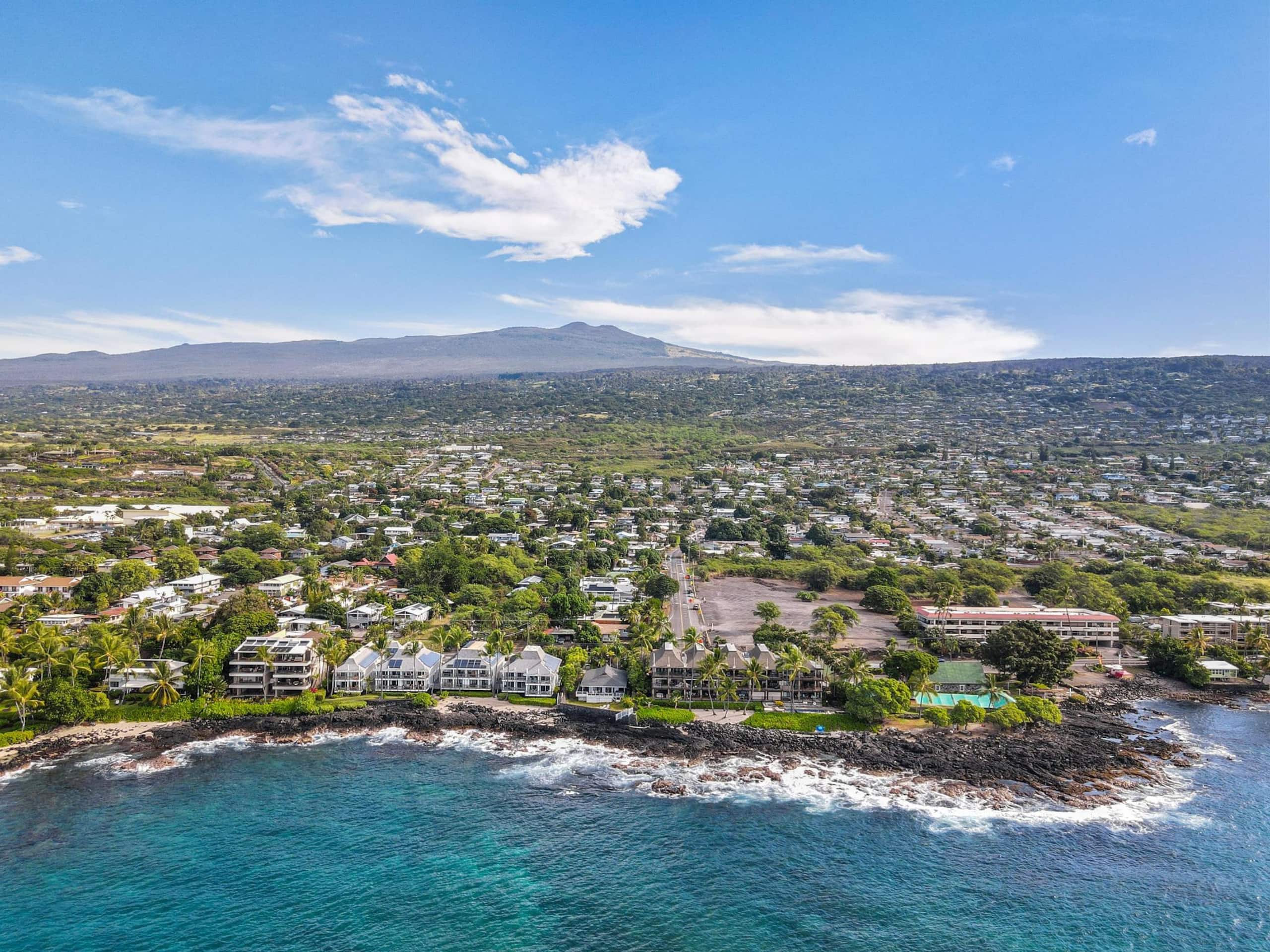 Home in Kailua-Kona · ★4.99 · 2 bedrooms · 2 beds · 1 private bath - Image 38