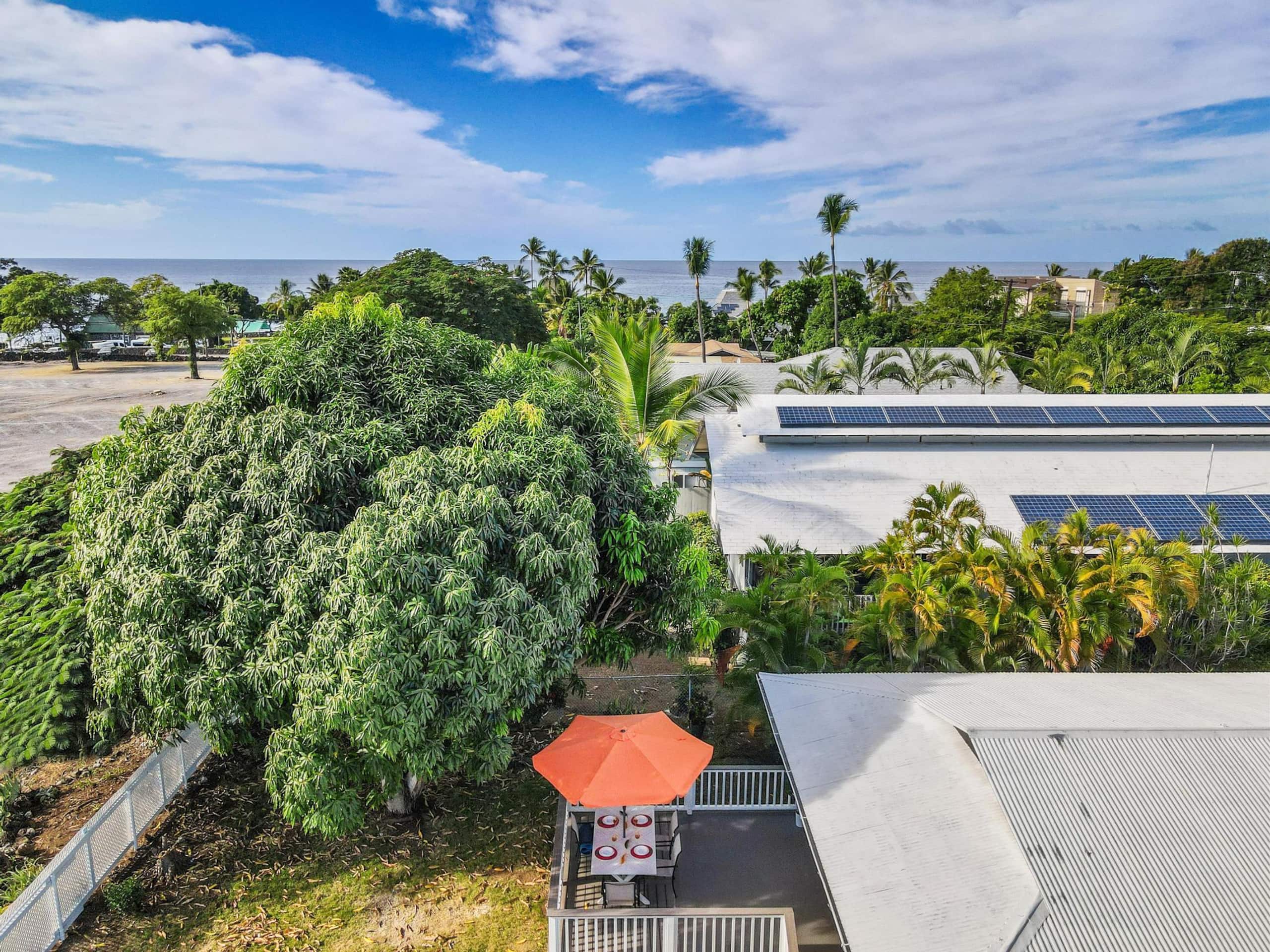 Home in Kailua-Kona · ★4.99 · 2 bedrooms · 2 beds · 1 private bath - Image 36