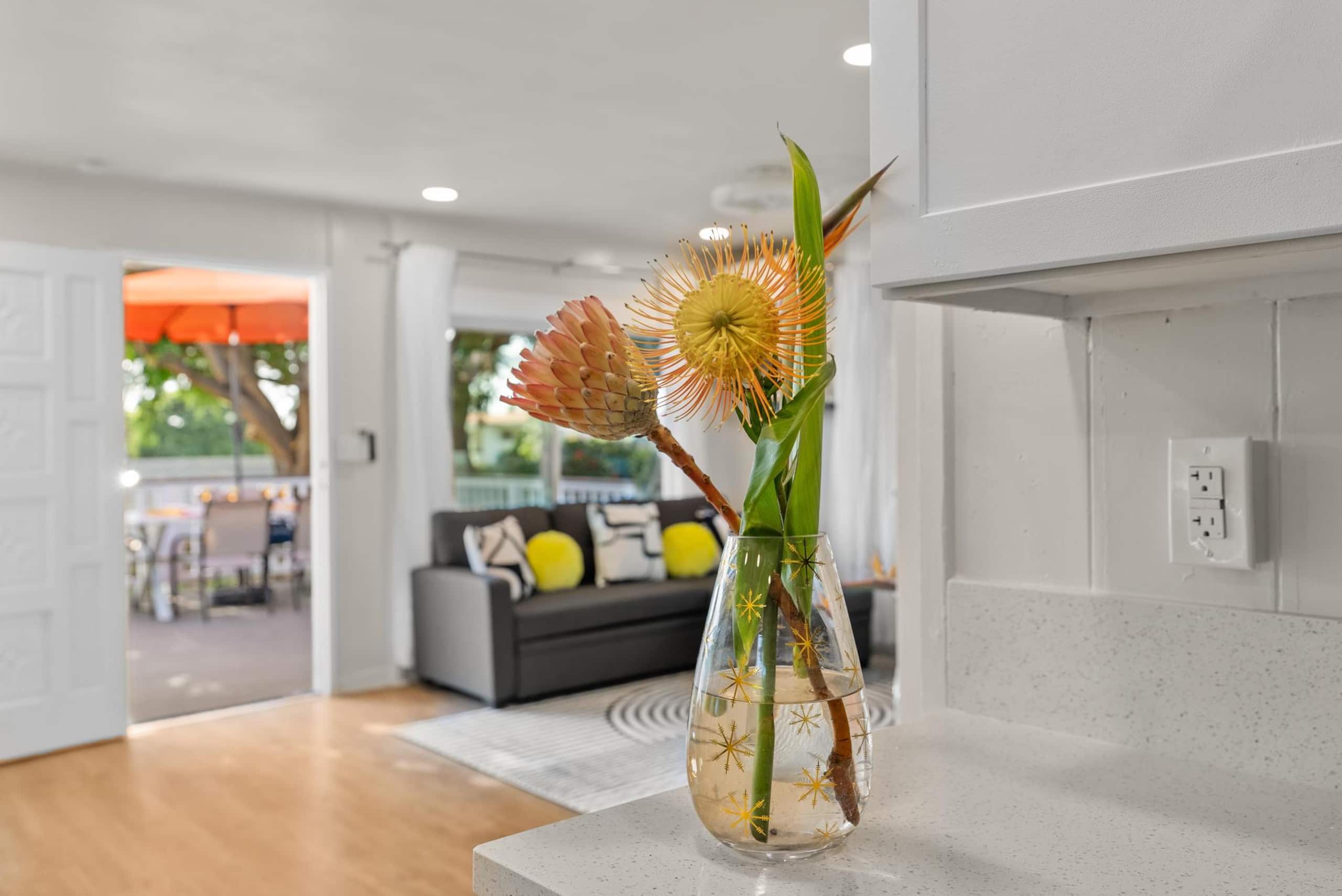 Home in Kailua-Kona · ★4.99 · 2 bedrooms · 2 beds · 1 private bath - Image 4
