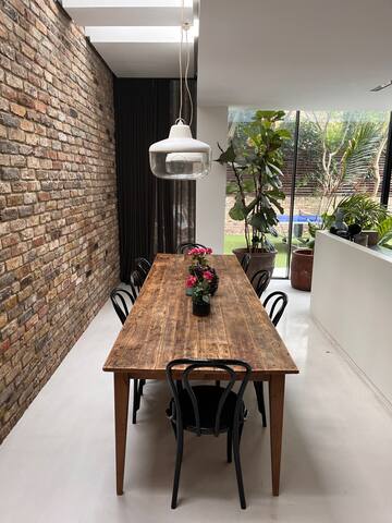 Stylish Fulham House+Garden – Autumn Deals! gallery image 5