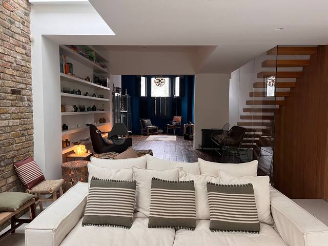 Stylish Fulham House+Garden – Autumn Deals! gallery image 4