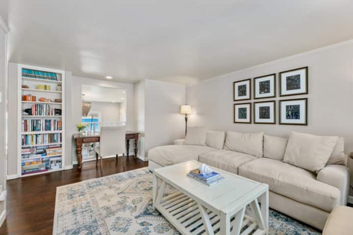 Oceanfront Home Del Mar Beach! - Solana Beach, CA