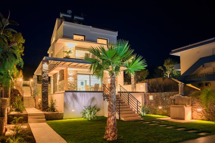 Grand Bleu Villa gallery image 5