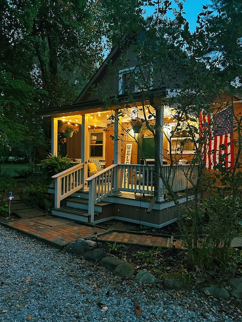 Creekside Cottage