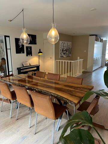 NEW 210m family home with big garden in CityCentre gallery image 5