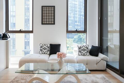 Successful Airbnb property: Modern Urban Retreat in Haymarket