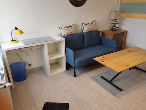 Successful Airbnb property: 25 m² studio 150 m from the tram in Le Mans