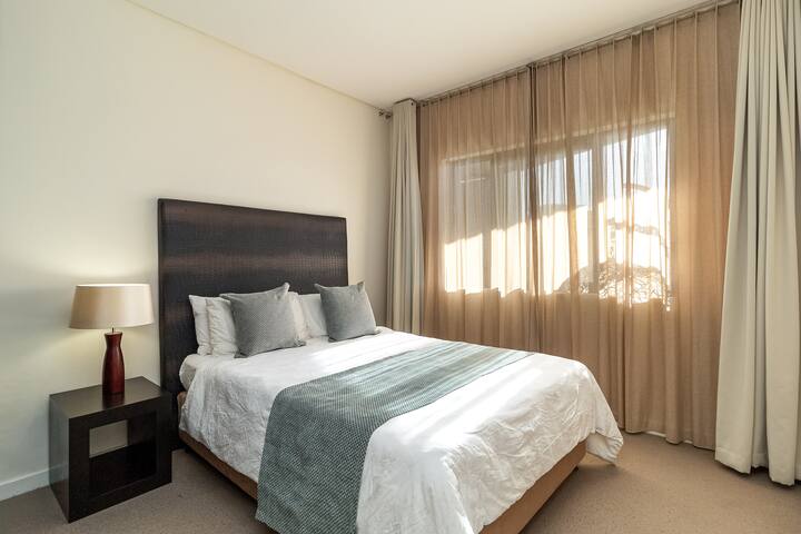 Skyline Serenity: Knightsbridge gallery image 4