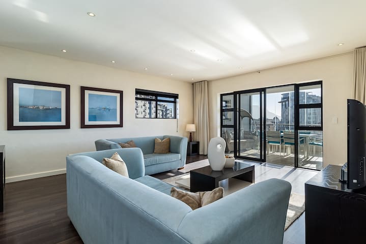 Skyline Serenity: Knightsbridge