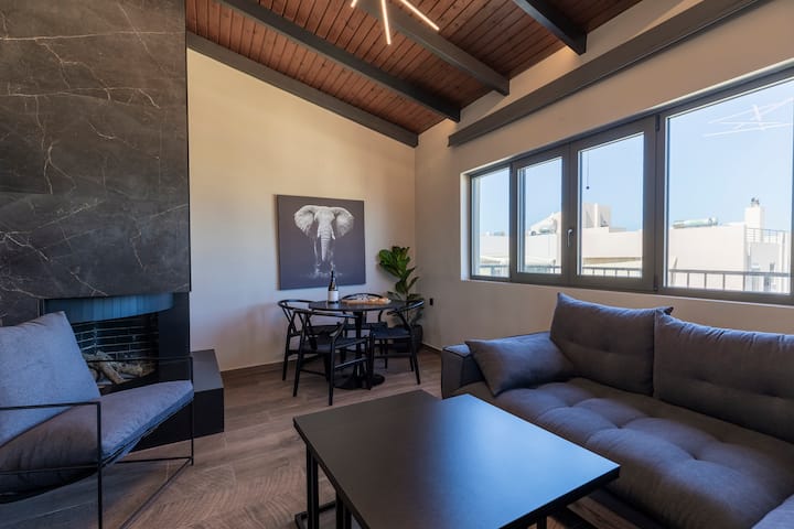 Isola Modern Loft - Private Jacuzzi - Heraklion