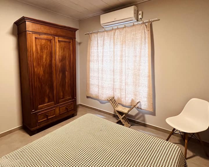 Habitación 2
Cama doble
Aire acondicionado