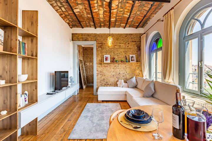 Bright Bosphorus w/360* Sea View, 3BR @Galata gallery image 3