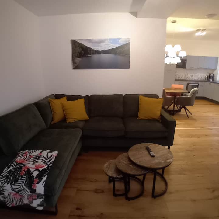 Deluxe Panorama-fewo Mit Terrasse & Bergblick - Lauscha